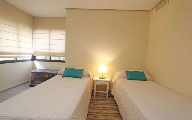 1104 Beach Front Line Apartment Golden Beach 3 Pools