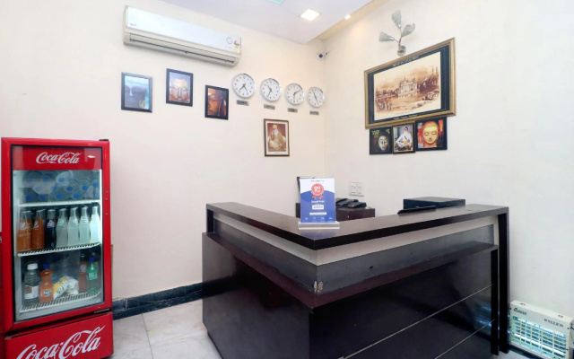 Gurjeet Hotel By Naavagat