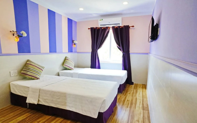 Q Song Chi Hotel