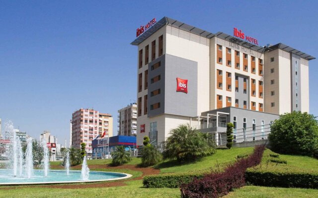 ibis Adana Турция, Адана - 1 отзыв об отеле, цены и фото номеров - забронировать отель ibis Adana онлайн вид на фасад