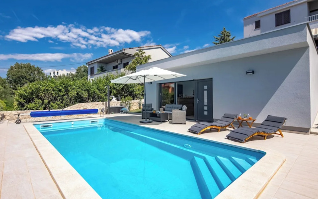 Holiday Home Sole