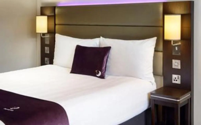 Premier Inn Salisbury South Milford