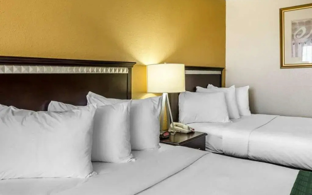 Quality Inn Richmond Hill - Savannah I-95