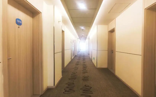 Hanting Hotel (Xi’an Jingwei Industrial Park)