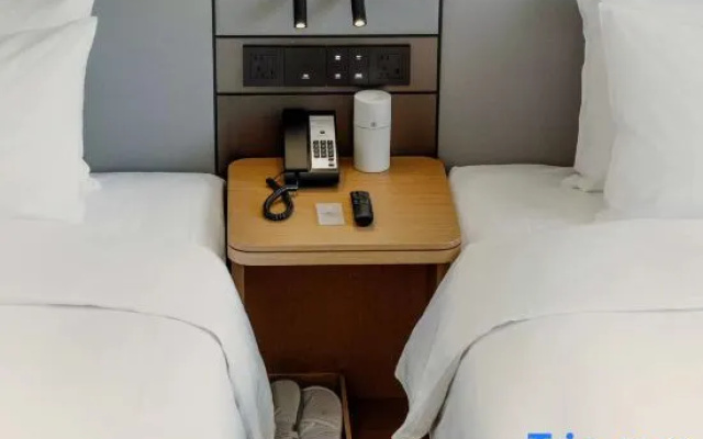 JI Hotel (Datong South Railway Station)