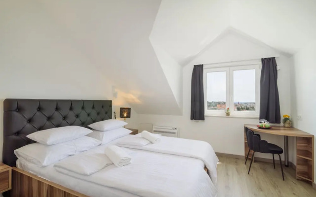 Villa White