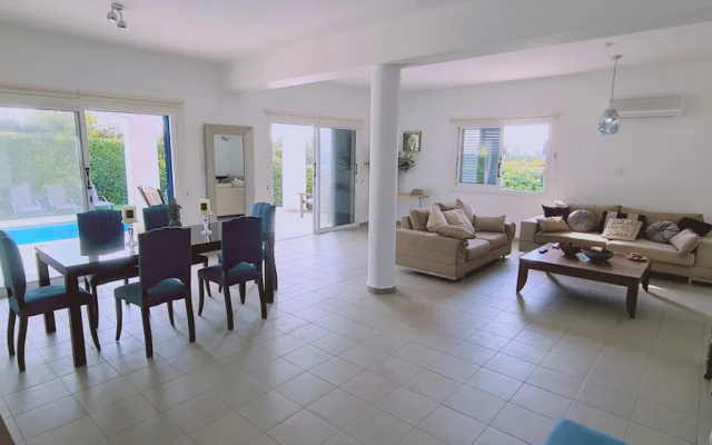 63 PEY - Stay Calypso Villa