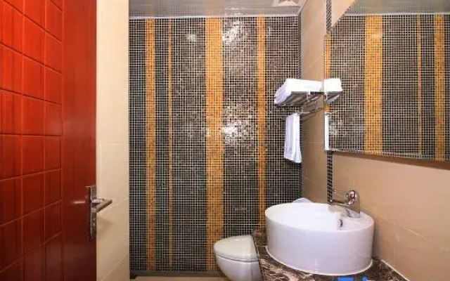 Aiqinhai Theme Hostel