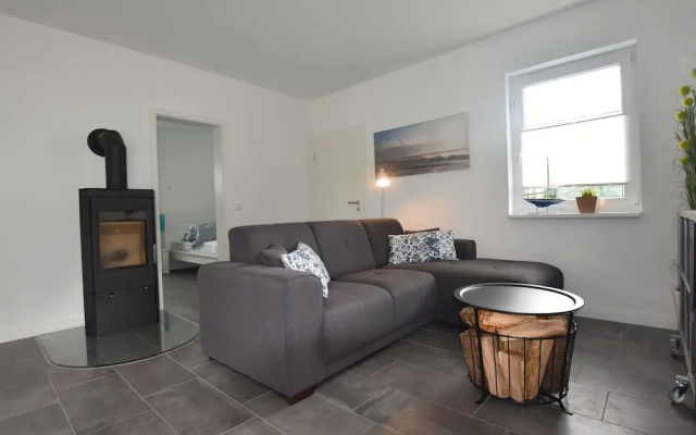 Modern Holiday Home in Pepelow with Sea Nearby