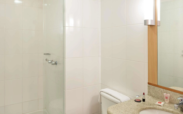 Ibis Curitiba Shopping