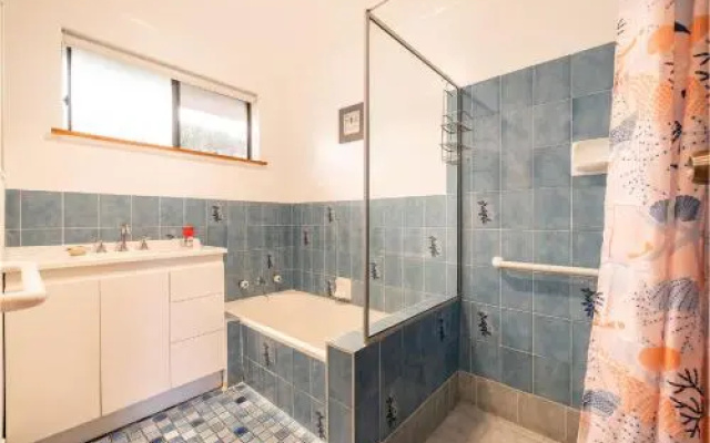 41 Leonard Avenue- Pet Friendly, Boat Parking And Aircon