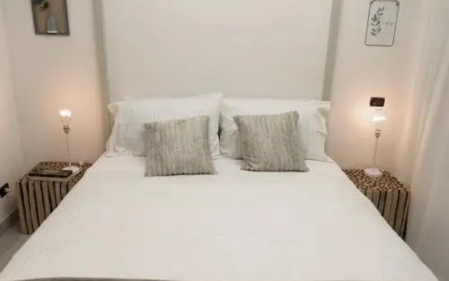 Vatican Luxury 2bd 2ba Apartment