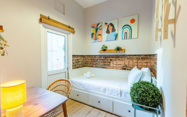 Central and Stylish Flat near Istiklal Street