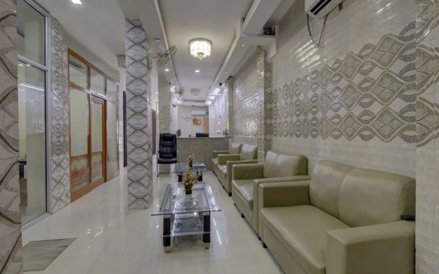 Hotel Kamdhenu