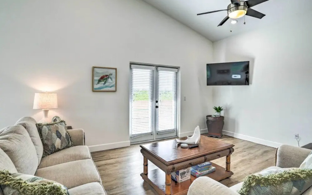 Tampa House w/ Patio, Near Downtown & Beaches!