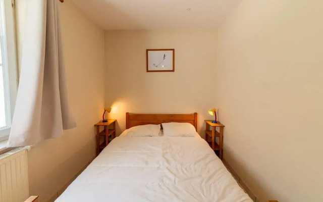 Forest-edge Hideaway, Bouillon