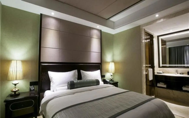 Yarrow Hotel