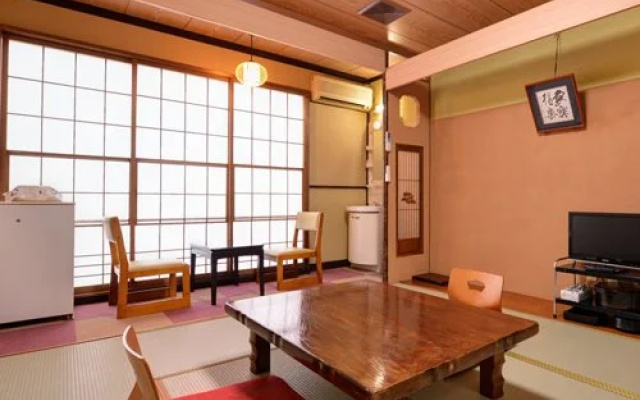 Takase Onsen Hanamichiru Yado New Manriki