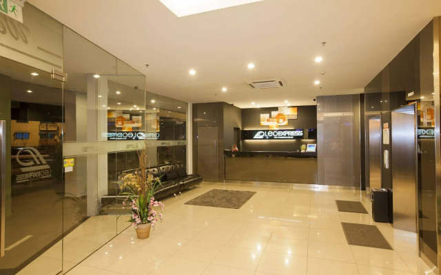 Leo Express Hotel