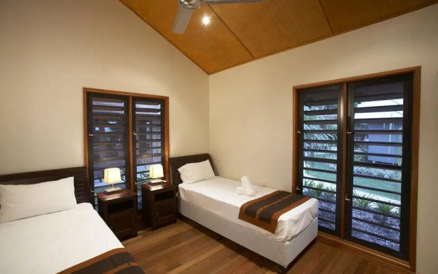 Pure Magnetic Villa