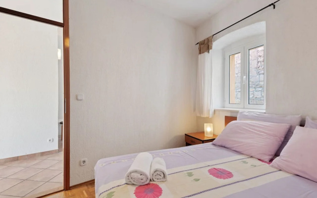 Quaint Apartment in Pu?iš?a With Balcony