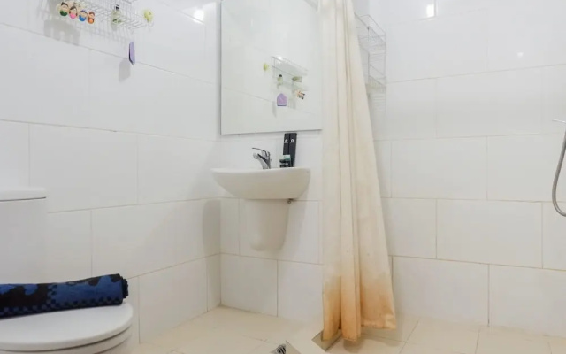 Cozy 2BR at Waterplace Apartment