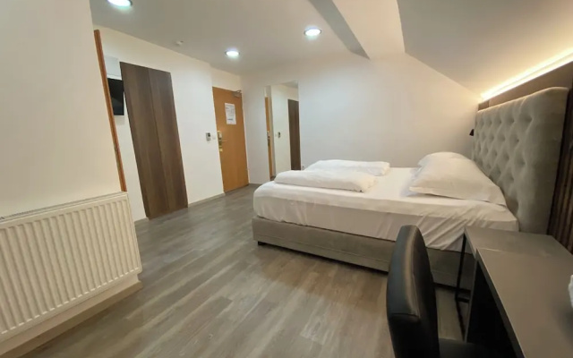 Garni Hotel Cirman