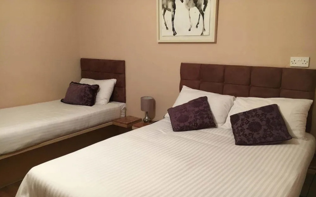 Connemara National Park Hostel – Letterfrack Lodge