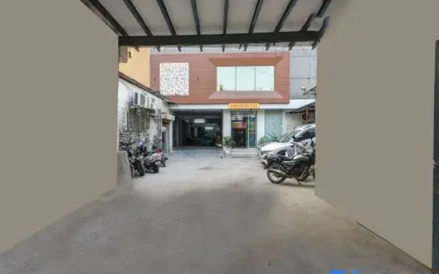 Hotel Aero Homestay near IGI Airport