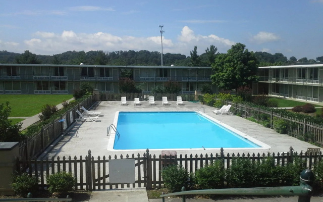 Americourt Extended Stays