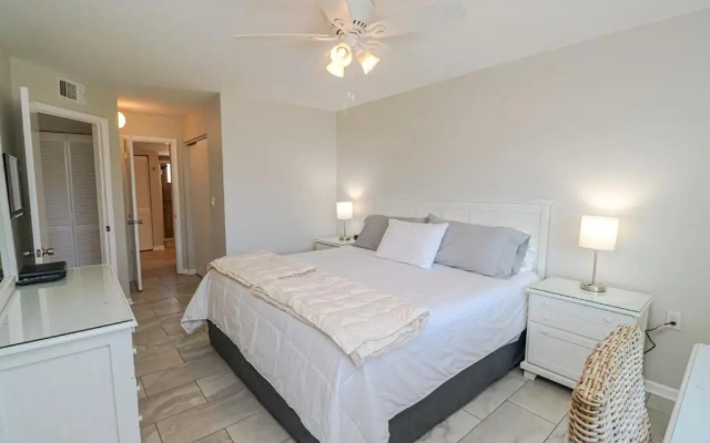 Ocean Village Club C17