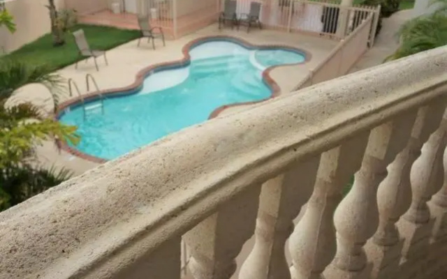Pelícano Condo