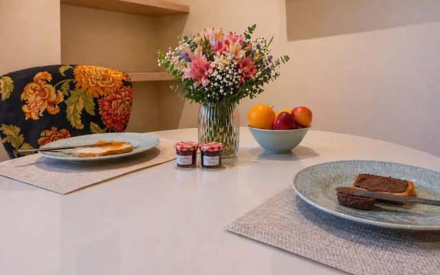 Ipelhome Plaka Boutique Apartments