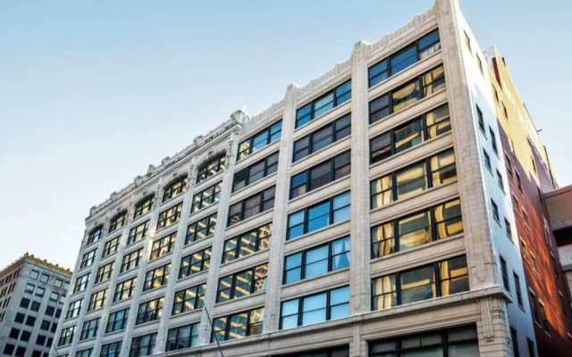 2BR 2BA In The Block by CozySuites