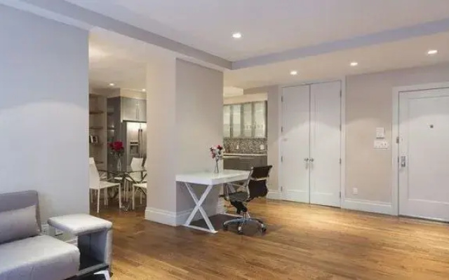 5th Ave Suites