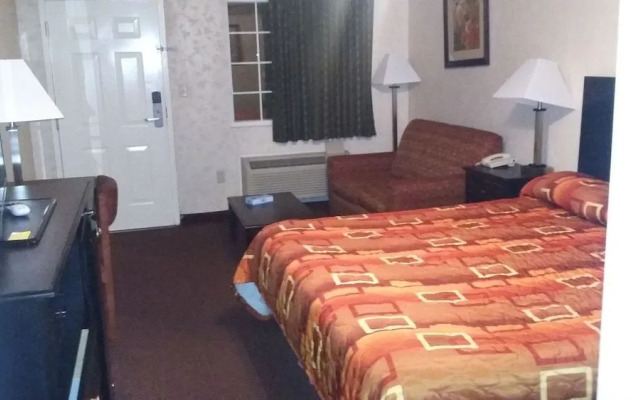 Deerfield Inn & Suites