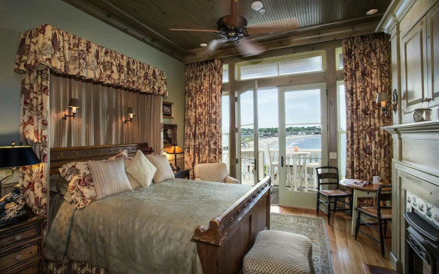The Chanler at Cliff Walk