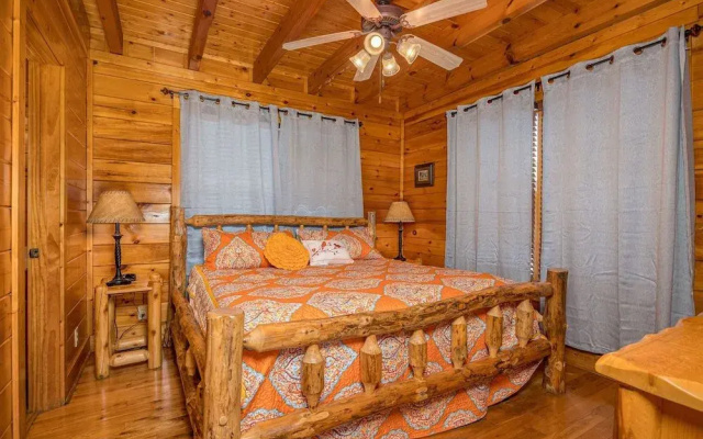 Dream on High 1 Br cabin by RedAwning