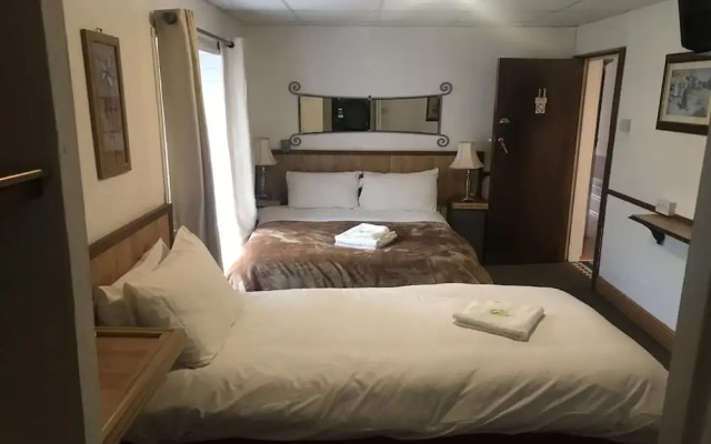 OYO Maggie Jones Guest House