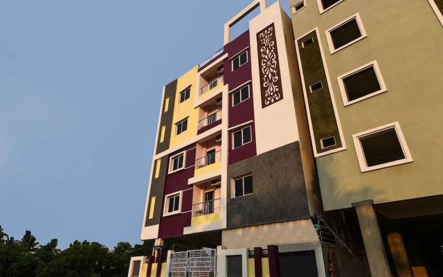 OYO 16469 Pramukh Hotels