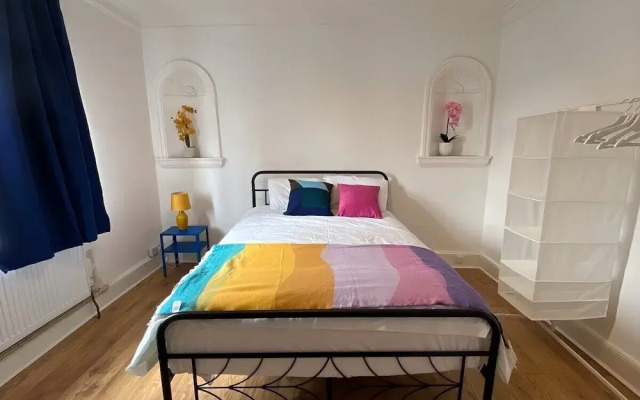 4-bedrooms - Perfect for Those Working in Bridgend