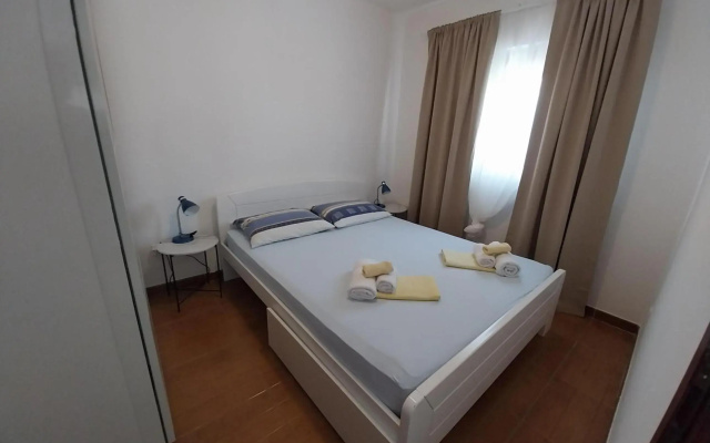 Kuća za odmor >Maro<