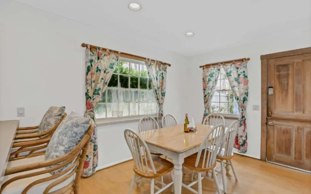1106 Park Avenue