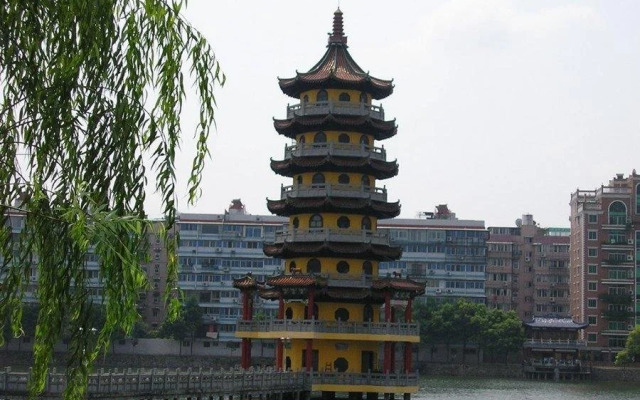 Gaoxiong Hotel