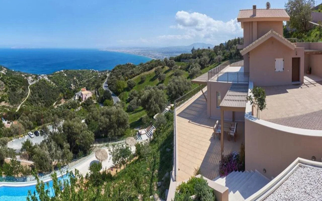 Villa Omikron