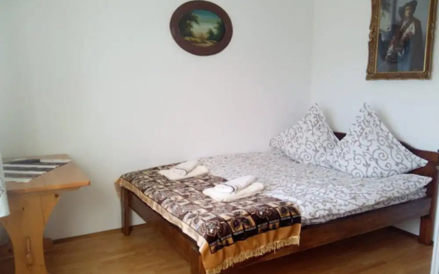 Agrituristic House - Sleeps 8 With Garden