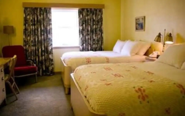 Holiday Music Motel