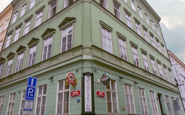 Апартаменты Prague - Kampa apartments Прага вид на фасад