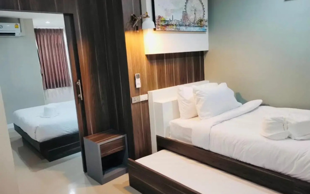 We Resident Hotel