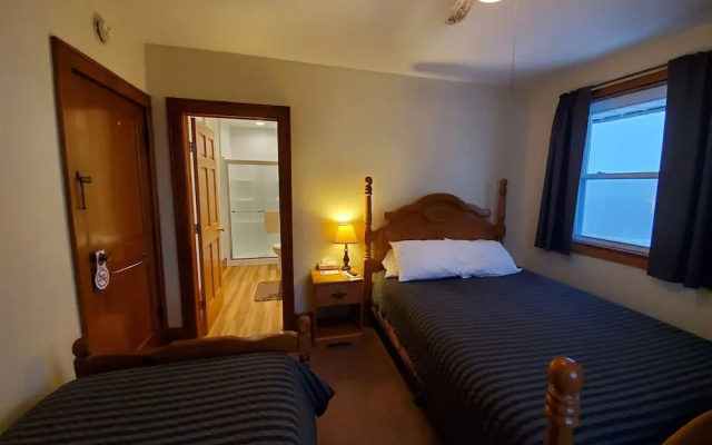 Lakewood Lodge